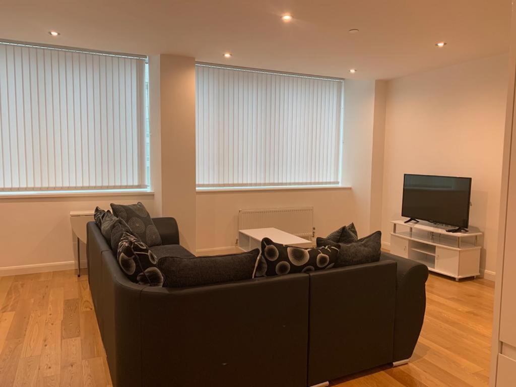 Modern 2 Bed 2 Bath Apartment In Central Croydon! Esterno foto